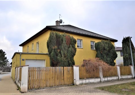 Rodinný dům 5+1, <span>Suchdol</span> <i>už.pl. 210 m<sup>2</sup></i>